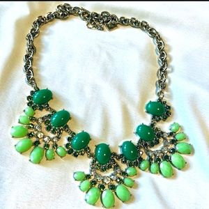 Green statement necklace
